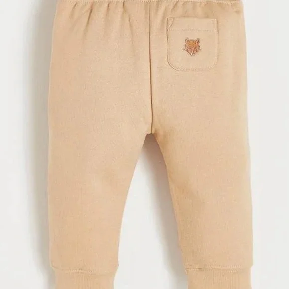 NWT BABY COTTONS 2 piece Sweatshirt & Jogger ADORABLE embroidered animals! 12 mo